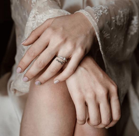 z tatuazami do slubu _ tattoo ring _ Design Your Wedding